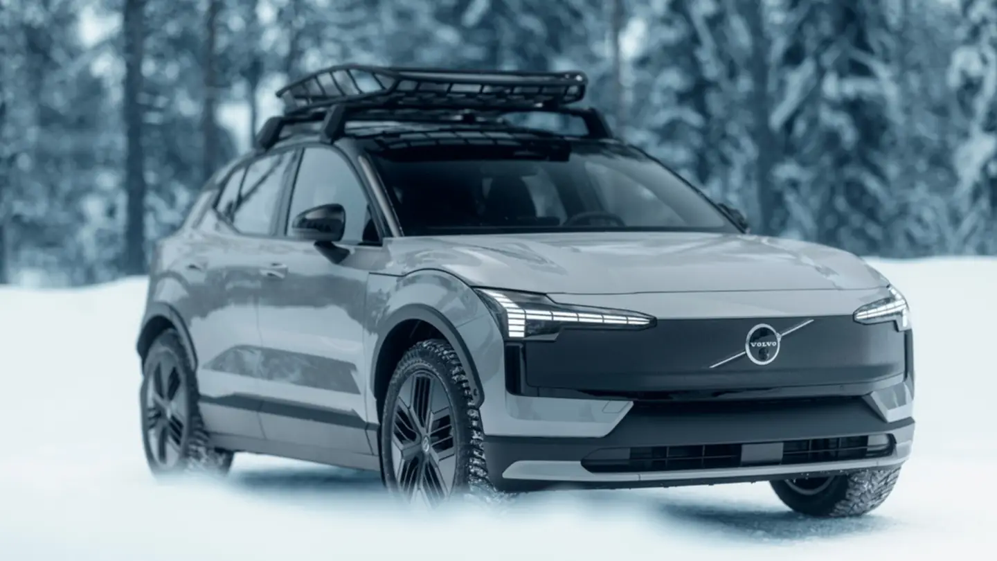 Новий Volvo EX30 Cross Country