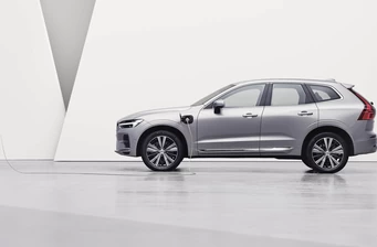 Новий Volvo XC60 Recharge технології та безпека Фото 4