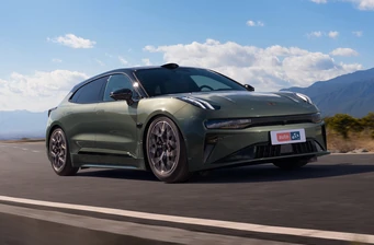 Новий Zeekr 001 екстер’єр 