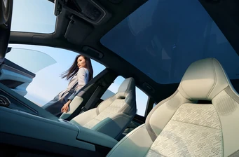 Новий Zeekr 001 інтер’єр Фото 3