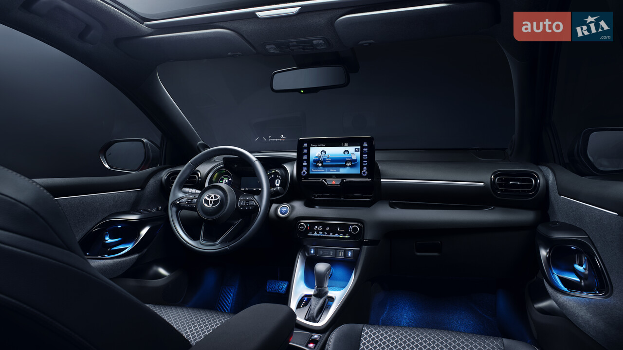 Новий Toyota Yaris 4 поколение хетчбек - фото 2