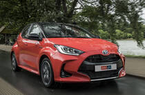 Новий Toyota Yaris 4 поколение хетчбек - фото 11