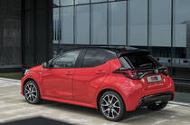 Новий Toyota Yaris 4 поколение хетчбек - фото 3