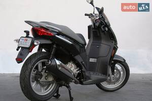 Aprilia sportcity II поколение Скутер