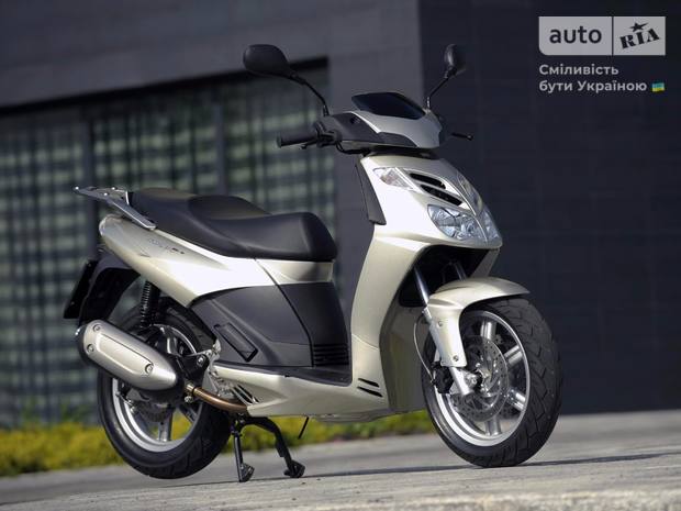 Aprilia Sportcity II покоління Скутер