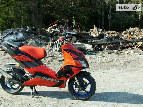 Aprilia SR