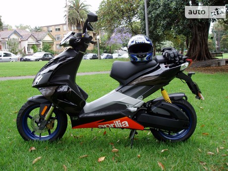 Aprilia SR