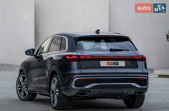 Audi Q5 2.0 TFSI S-tronic (204 к.с.) Mild Hybrid S-Line