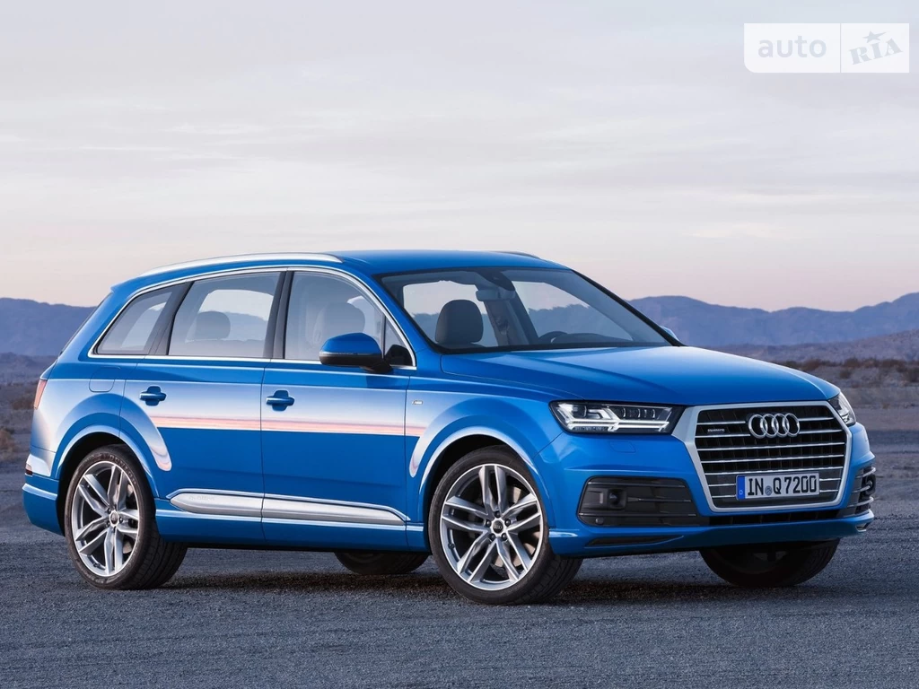 Audi Q7 Base