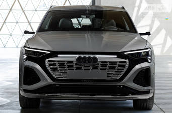 Audi Q8 e-tron 2024 Base