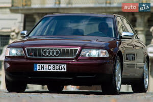 Audi s8 D2 Седан