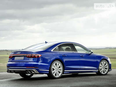 Audi S8 2024 S-Line