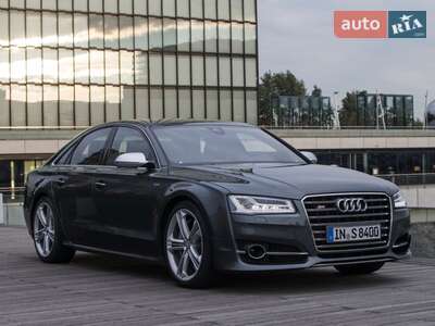 Audi S8
