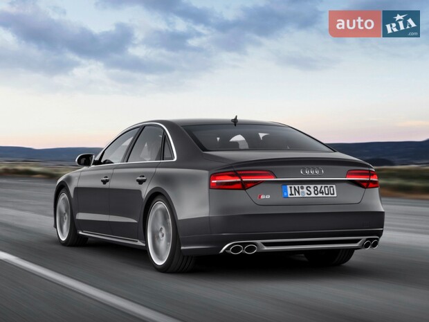 Audi S8