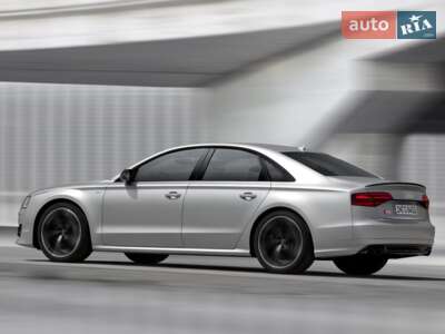 Audi S8