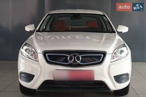 BAIC eu260 I поколение Седан