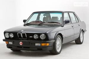 BMW m5 E28 Седан