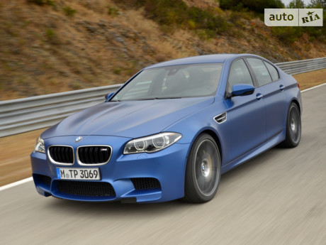 BMW M5 2010