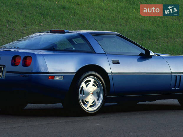 AUTO.RIA – Chevrolet Corvette Купе 1984-1990 — модификации и