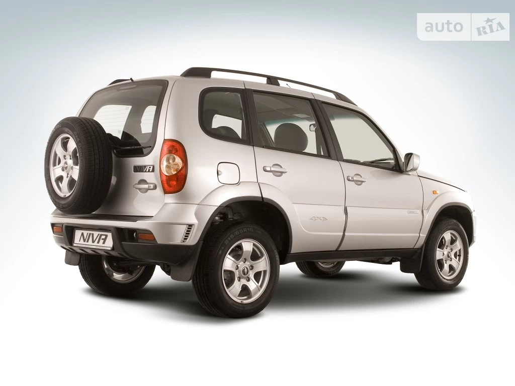 Chevrolet Niva LC