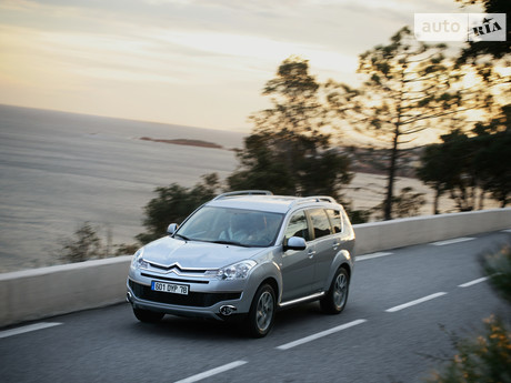 Citroen C-Crosser 2012