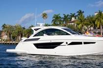 Cruisers Yachts Cantius Base