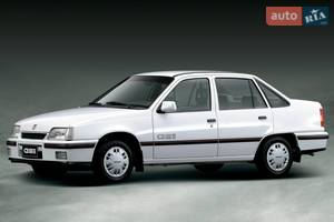 Daewoo le-mans I покоління Седан
