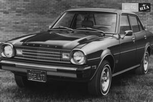 Dodge colt II поколение Седан