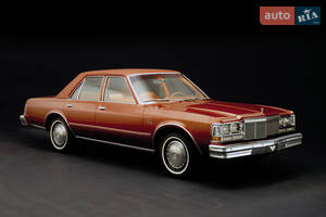 Dodge diplomat I поколениe Седан