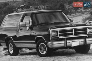 Dodge ramcharger II покоління (2nd FL) Позашляховик