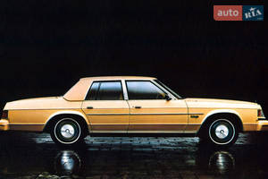 Dodge st-regis I покоління Седан