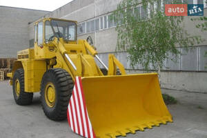 Dressta stalowa-wola I поколение Фронтальный погрузчик