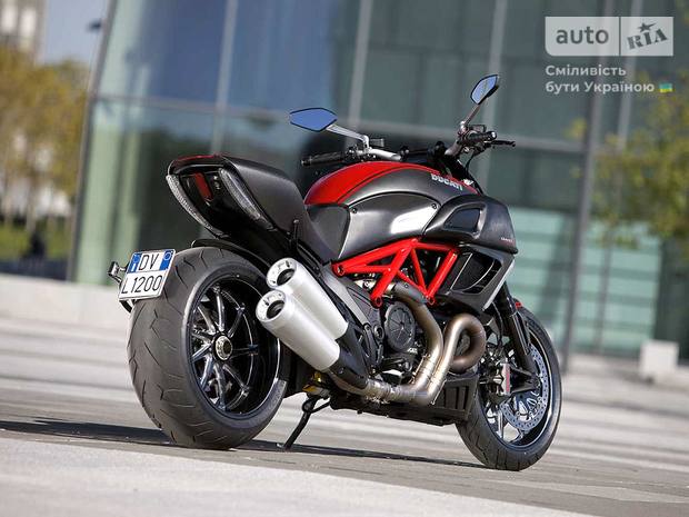 Ducati Diavel I поколение Мотоцикл