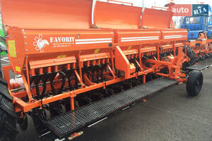 Фаворит sz I поколение Сеялка