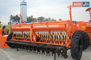 Фаворит szf-4-0v I поколение Сеялка