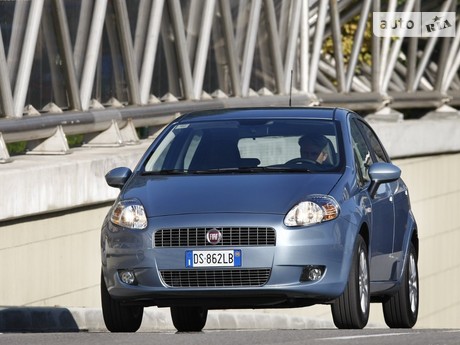 Fiat Grande Punto 1.4 AT (77 л.с.) 2011