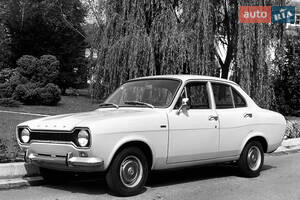Ford escort I поколение Седан