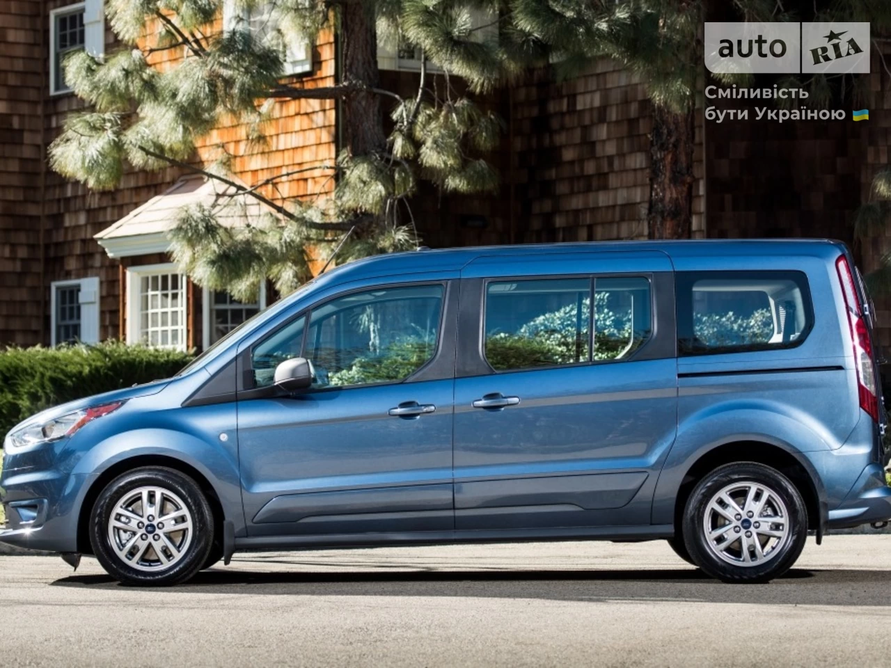 Ford Tourneo Connect пасс. Trend