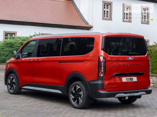 Ford Tourneo Custom Active 2025