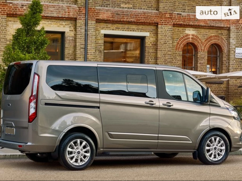 Ford Tourneo Custom Titanium