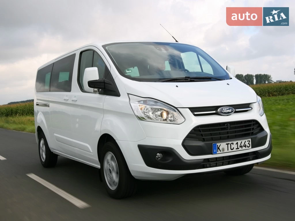 Ford Transit Custom Amb Plus