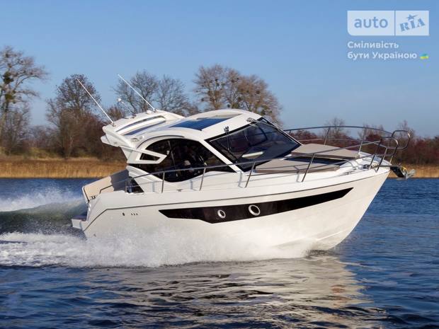 Galeon 310 HTS I поколение Катер