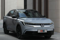 Новый Honda e:NP2 1 поколение кроссовер-купе - фото 6
