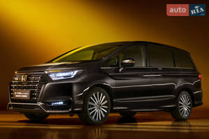 Honda elysion II поколение Минивэн