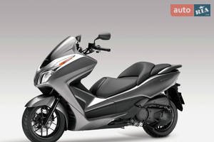 Honda forza-300 І поколение Скутер