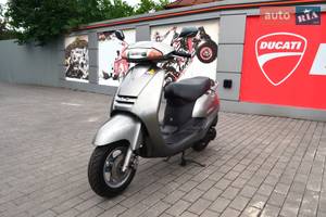 Honda jf19 І поколение Скутер