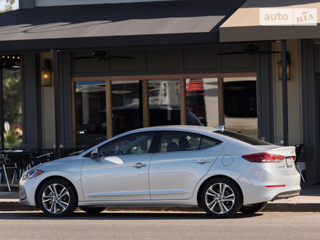 Elantra Hyundai Elantra