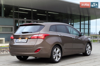 Hyundai i30 1.6D MT (128 л.с.) 2012
