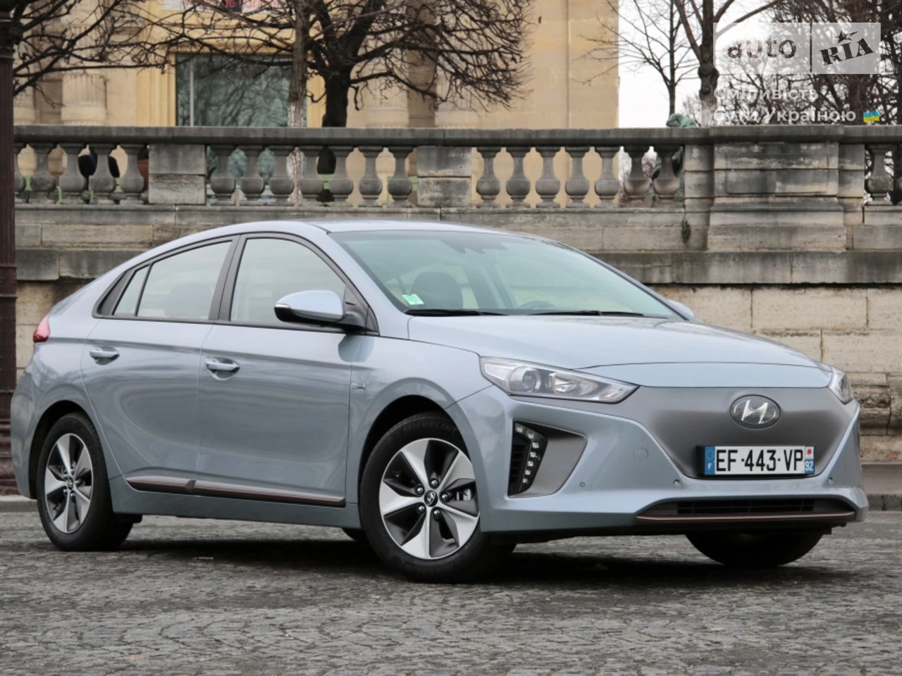 Hyundai Ioniq Top