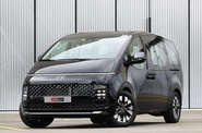 Hyundai Staria Top